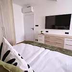 Amelie Apartment *