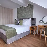 Amelie Apartment
